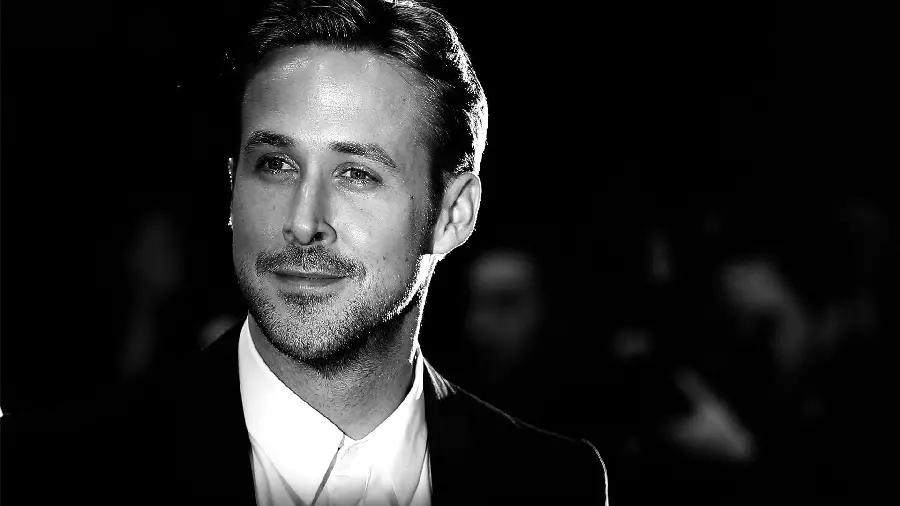 The Most Attractive Photo of the Famous Actor in the Series The Musician in the Sleeping Embrace of Ryan Gosling