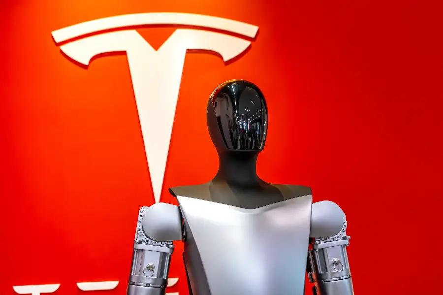 Background of the latest humanoid robot Optimus Tesla