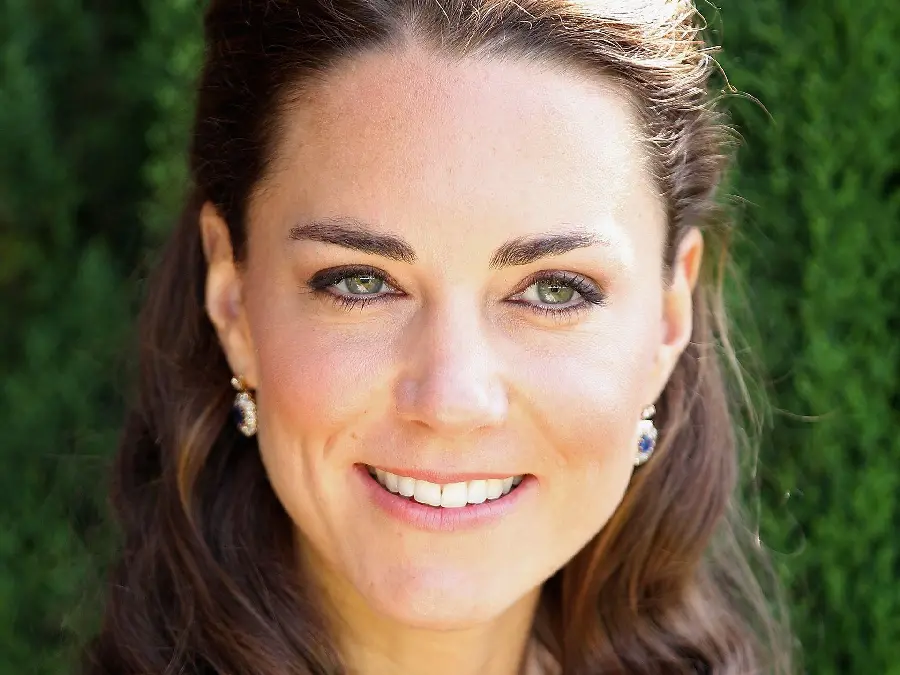 Wallpaper of Kate Middleton for printing on a poster
