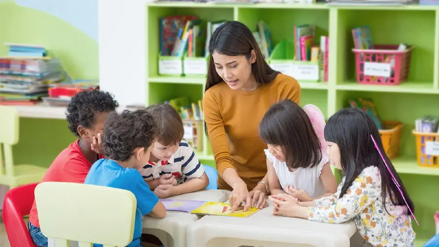 Beautiful and beautiful photo of kindergarten for free