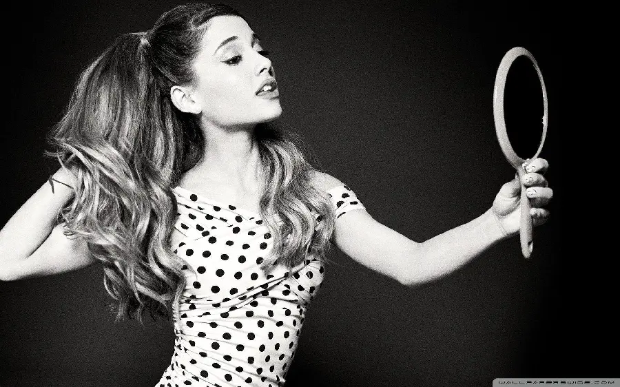 Download the best photos of Ariana Grande, an American actress