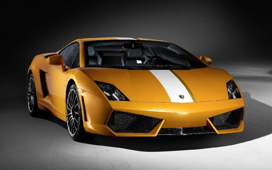 Stylish and unique wallpaper of the expensive Lamborghini 2024