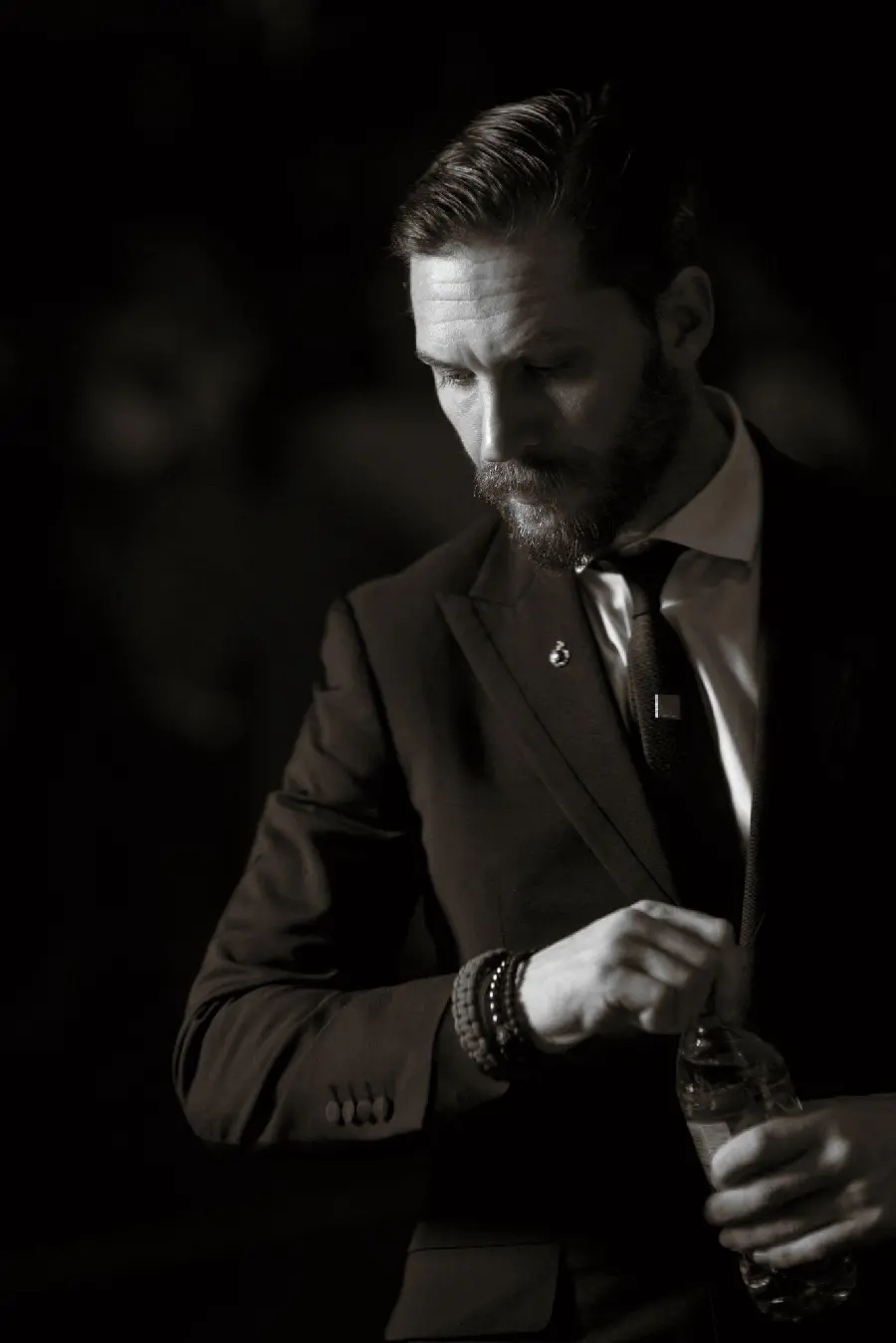 Bio graphic and new photo 2024 Tom Hardy