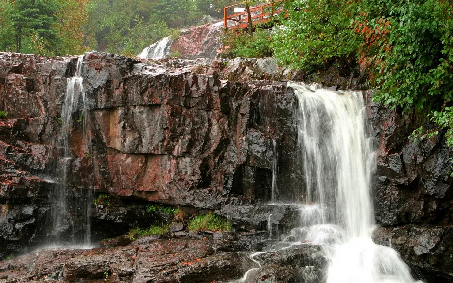Profile photo of the scenery and nature of the waterfall with the best possible quality