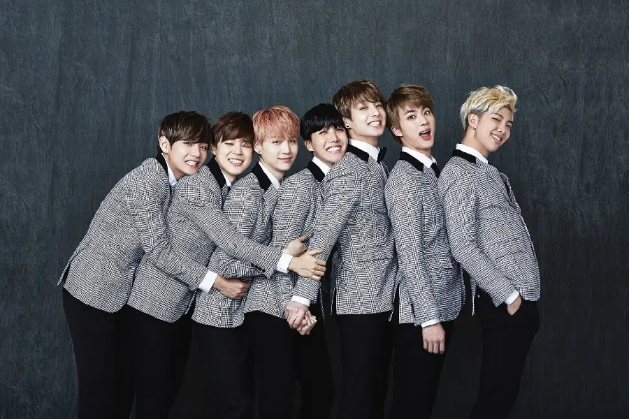 The most beautiful BTS girly wallpaper for desktop 