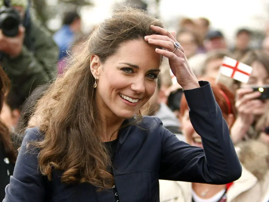 Background photo Kate Middleton among the crowd and her fans