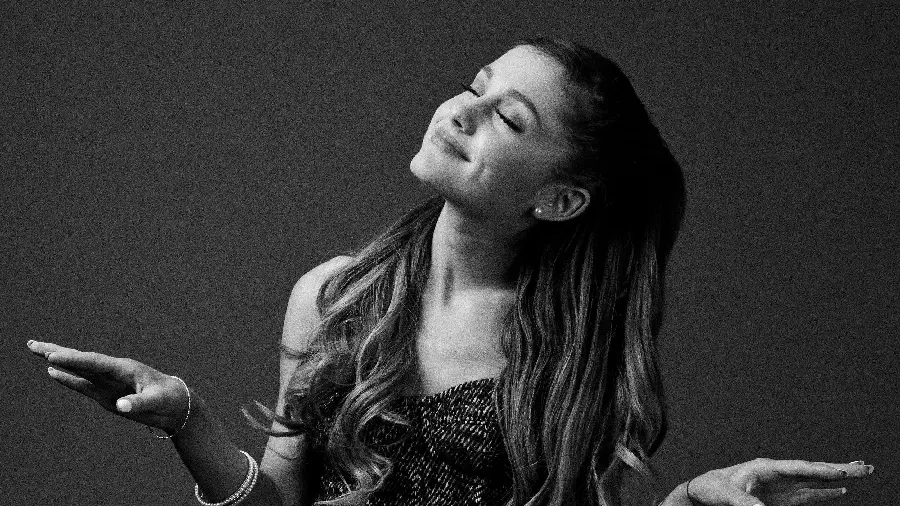 High-quality background in black and white theme and color from Ariana Grande