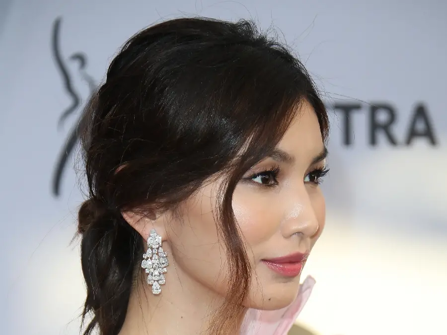 Short hairstyles for women and girls suitable for weddings and parties