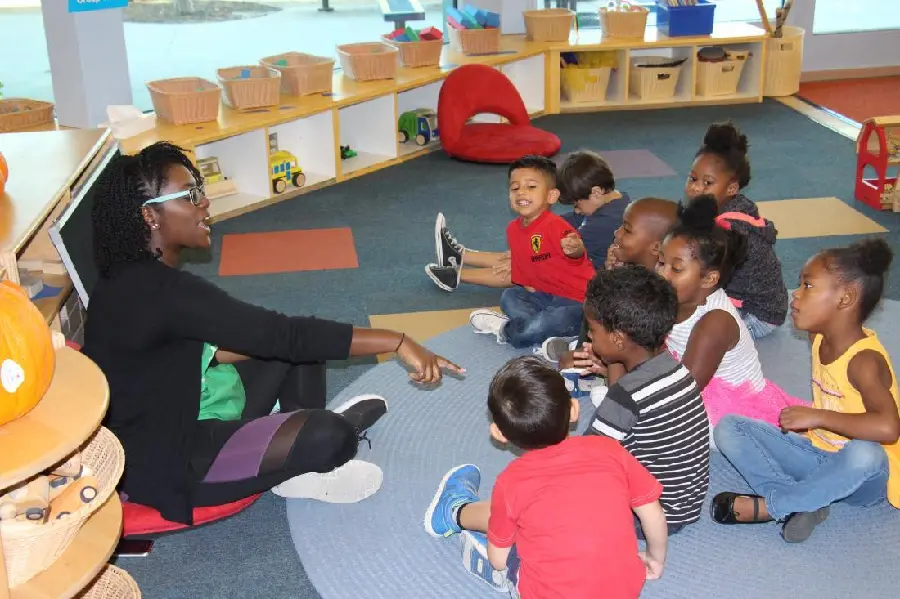 Download images of children in kindergarten for printing in magazines