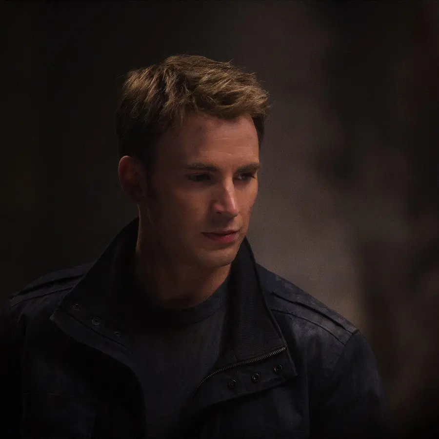 The most stylish profile picture of the professional actor Chris Evans