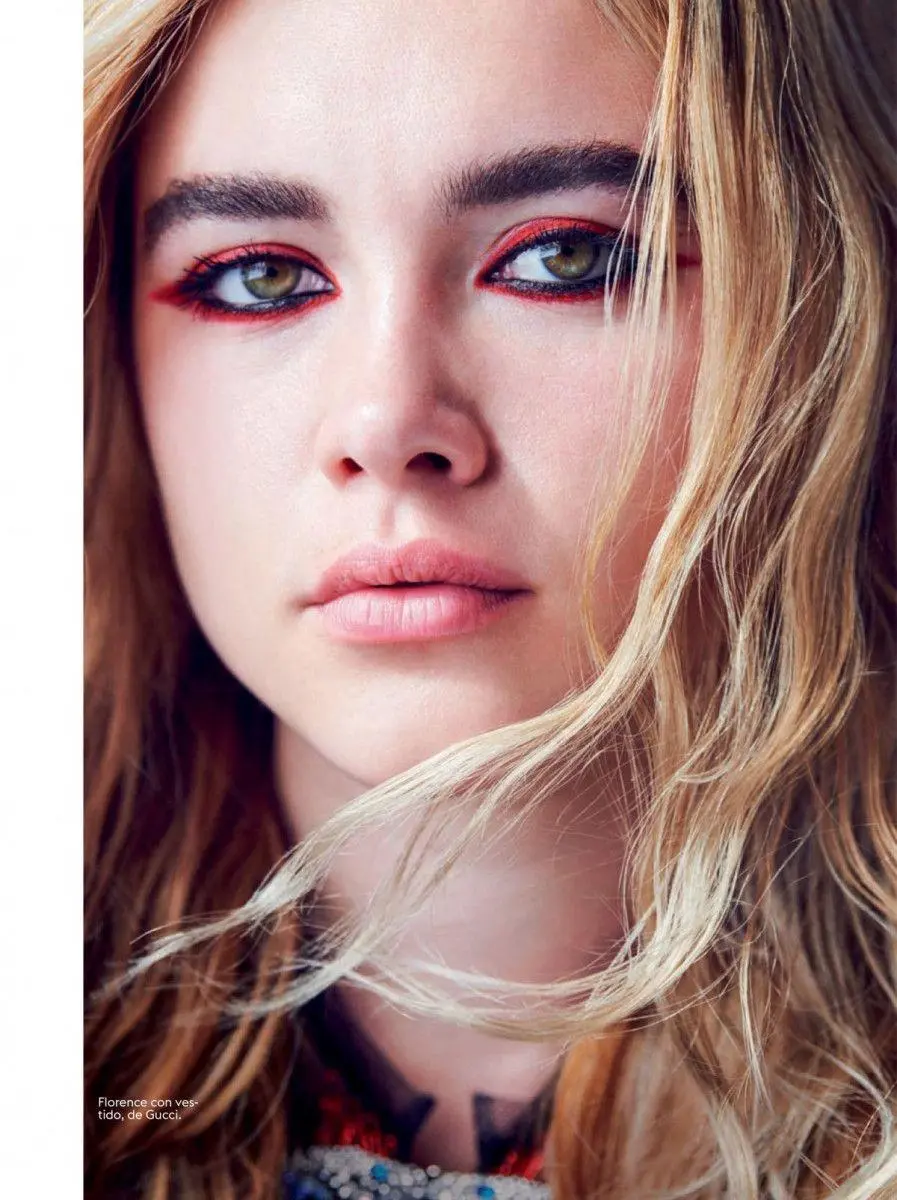Florence Pew's background with a special and unique makeup