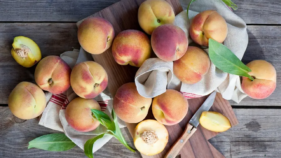 Fresh peaches wallpaper for Poster printing in fruit shops