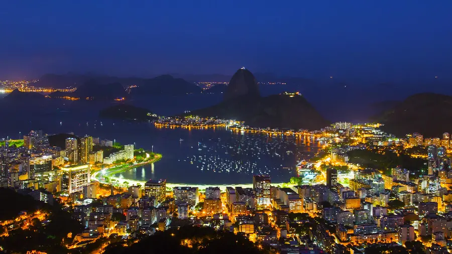 Special and interesting photo in the year 1403 from the top of a lakeside city in the night sky
