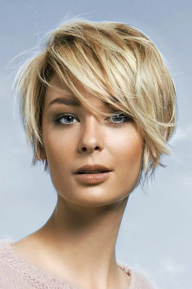 Simple and natural hairstyles for women and girls