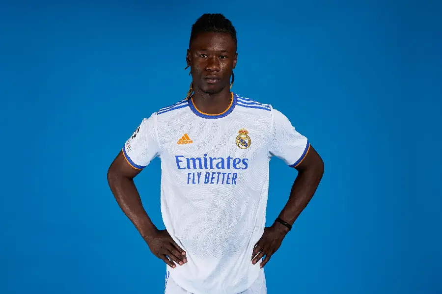 Collection of Eduardo Camavinga photos for background and profile