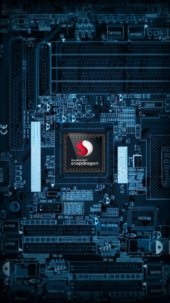 Photo of the Snapdragon processor with the background of advanced chips