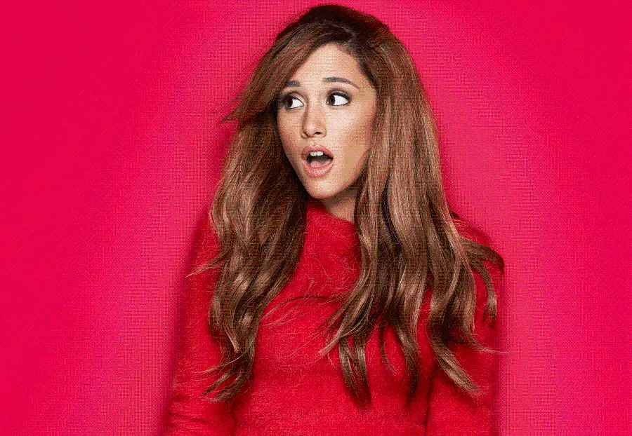 Very beautiful background image of Ariana Grande