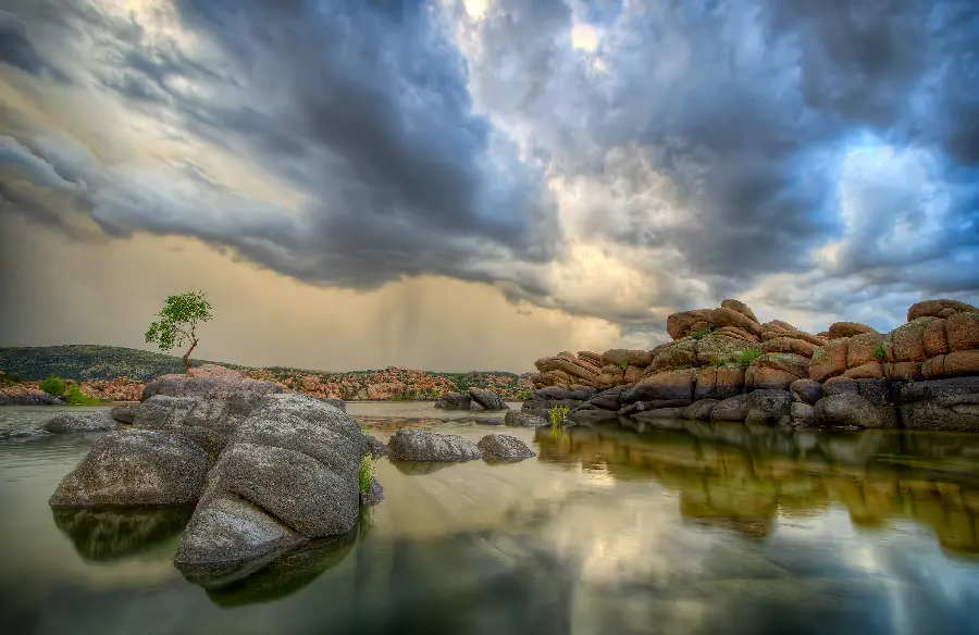 A spectacular and attractive nature wallpaper for your WhatsApp profile