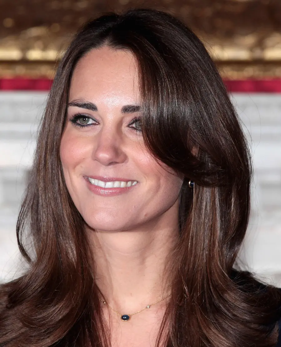 Spectacular wallpaper of Kate Middleton, the future Queen of Britain