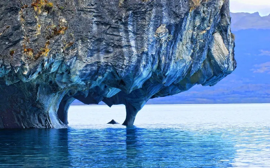 Cave Lake
