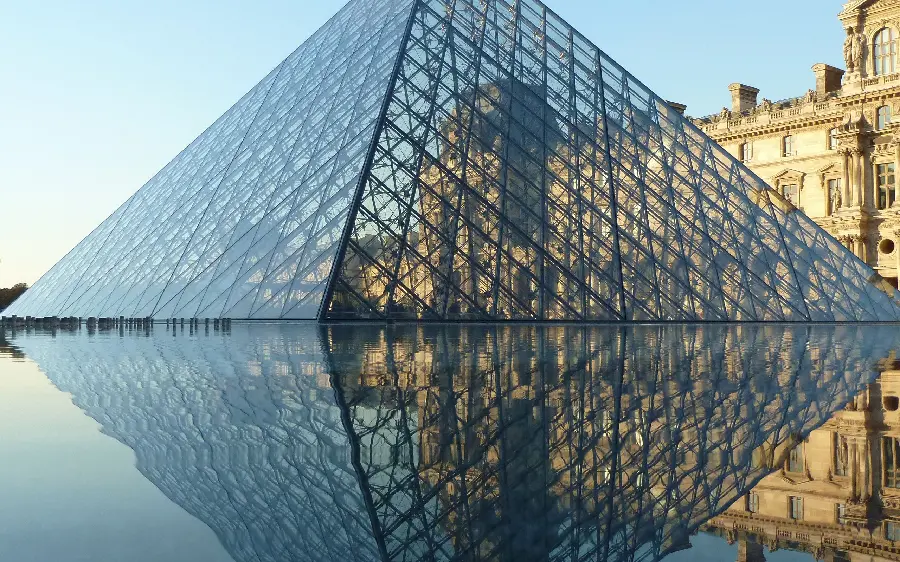 Louvre Museum