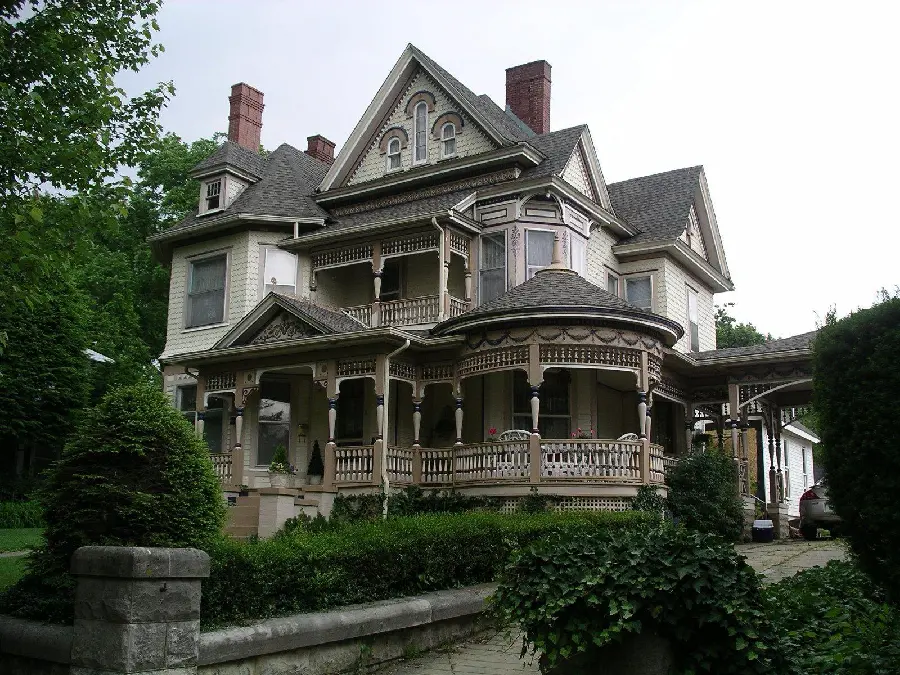 High quality and free Victorian architecture style building facade
