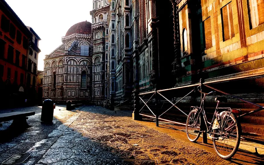 Photo of Italian streets paved with historical monuments