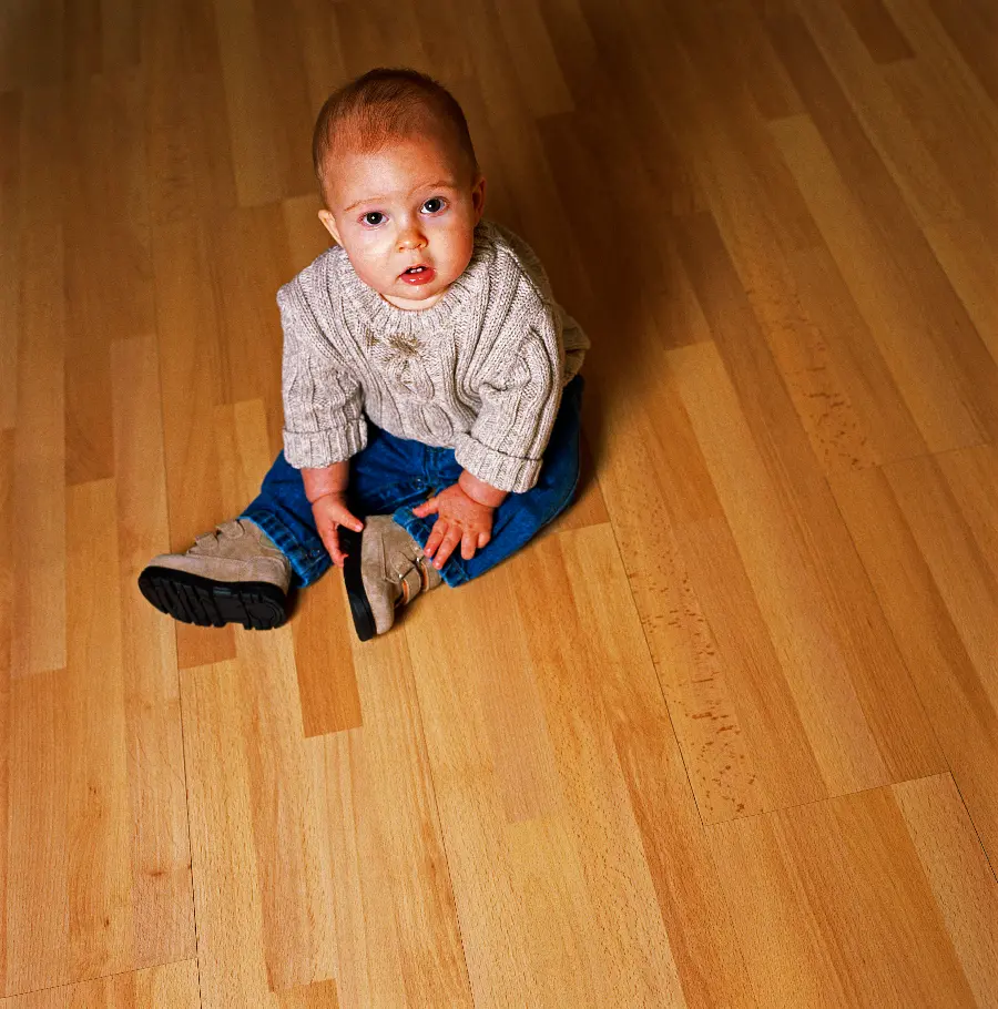 Baby photo pose and children's photography ideas and models
