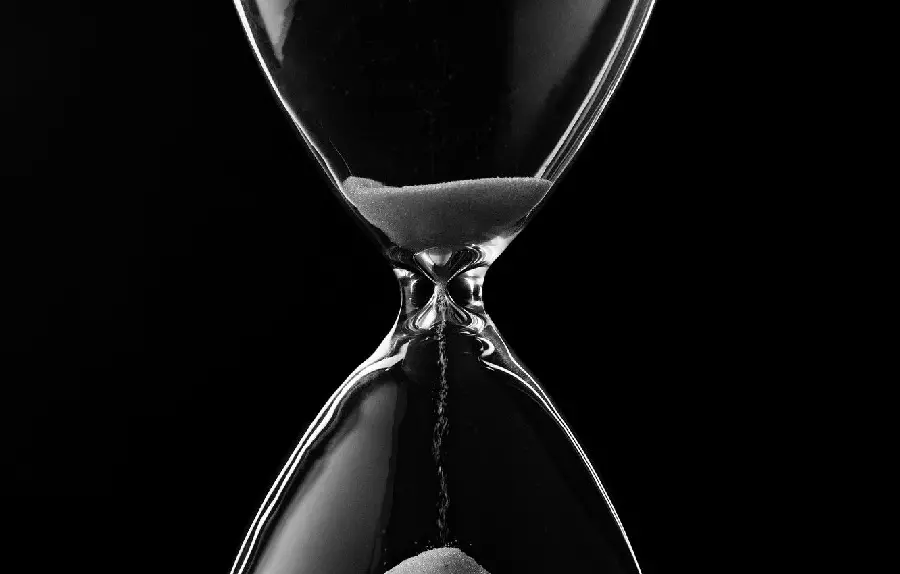 Hourglass Photo