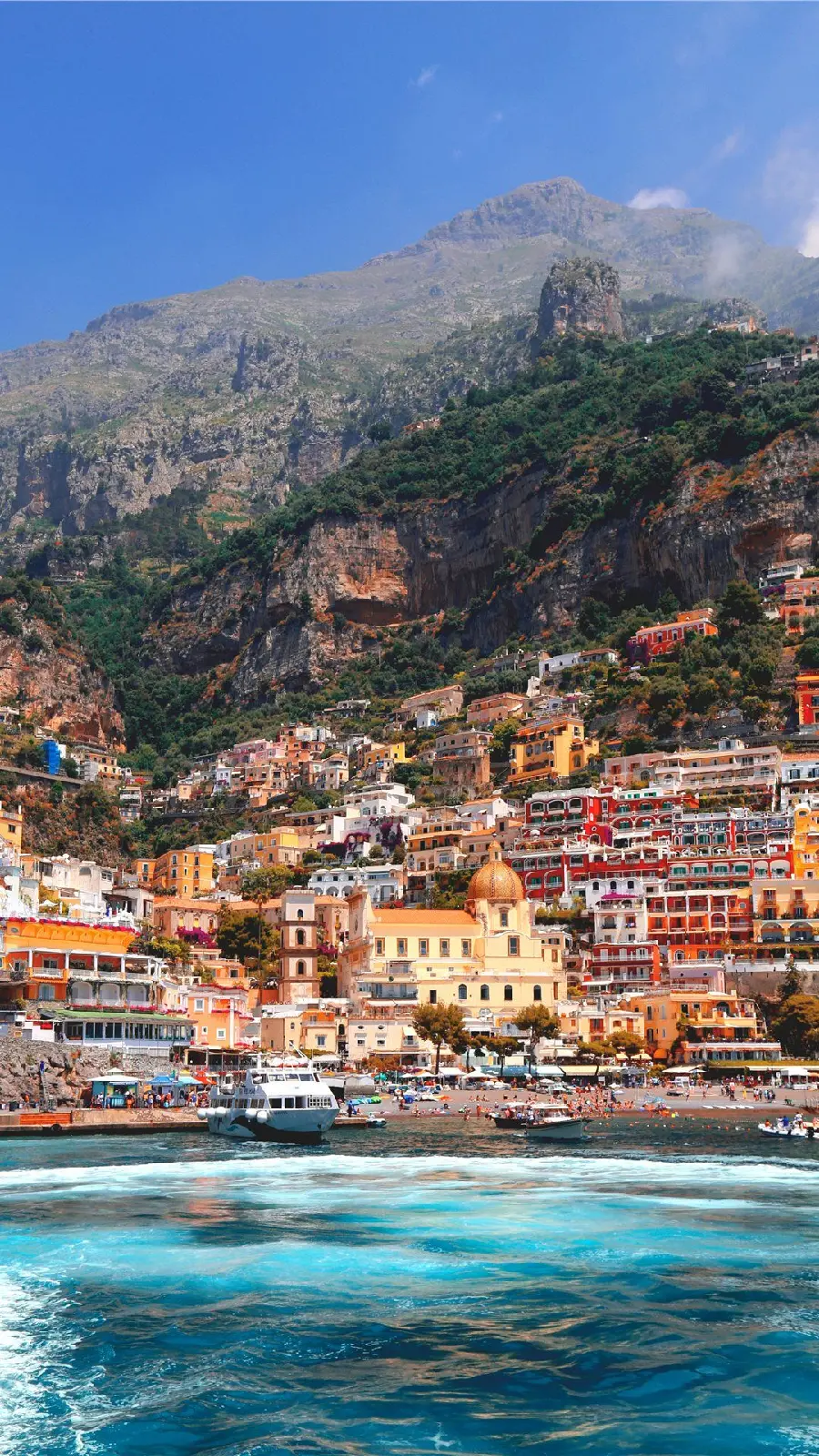Photo of a coastal and tourist town in Italy for tourism