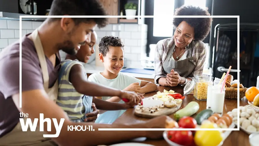Wallpaper Happy family cooking