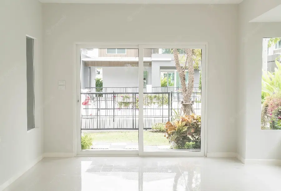 Large glass window image