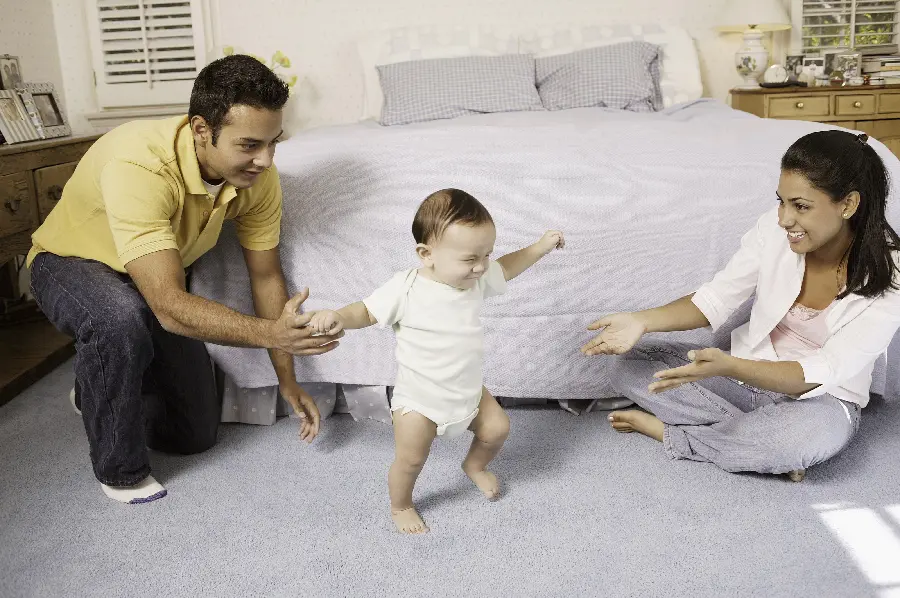 Baby photo and baby photo with parents