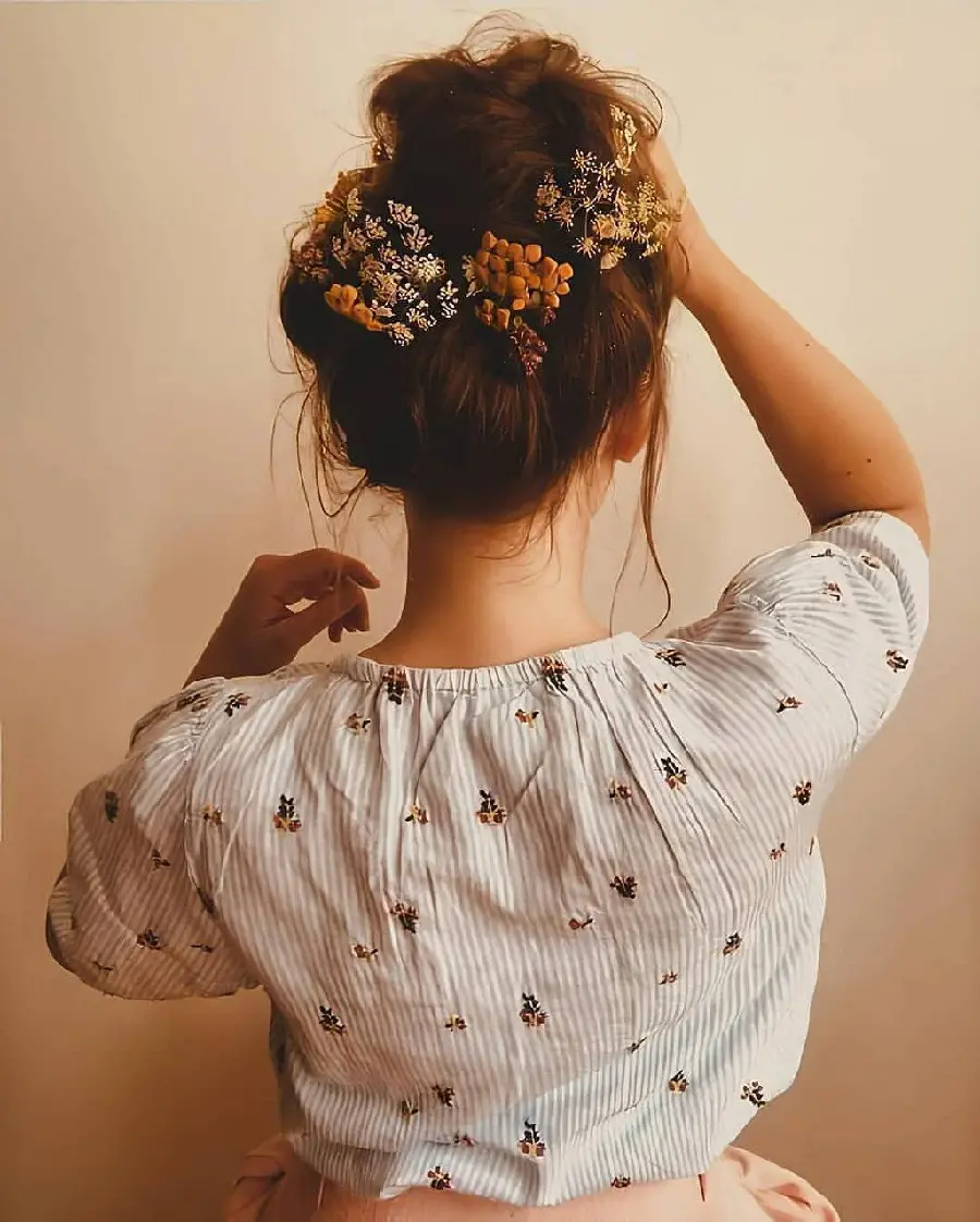 Sad girl profile picture