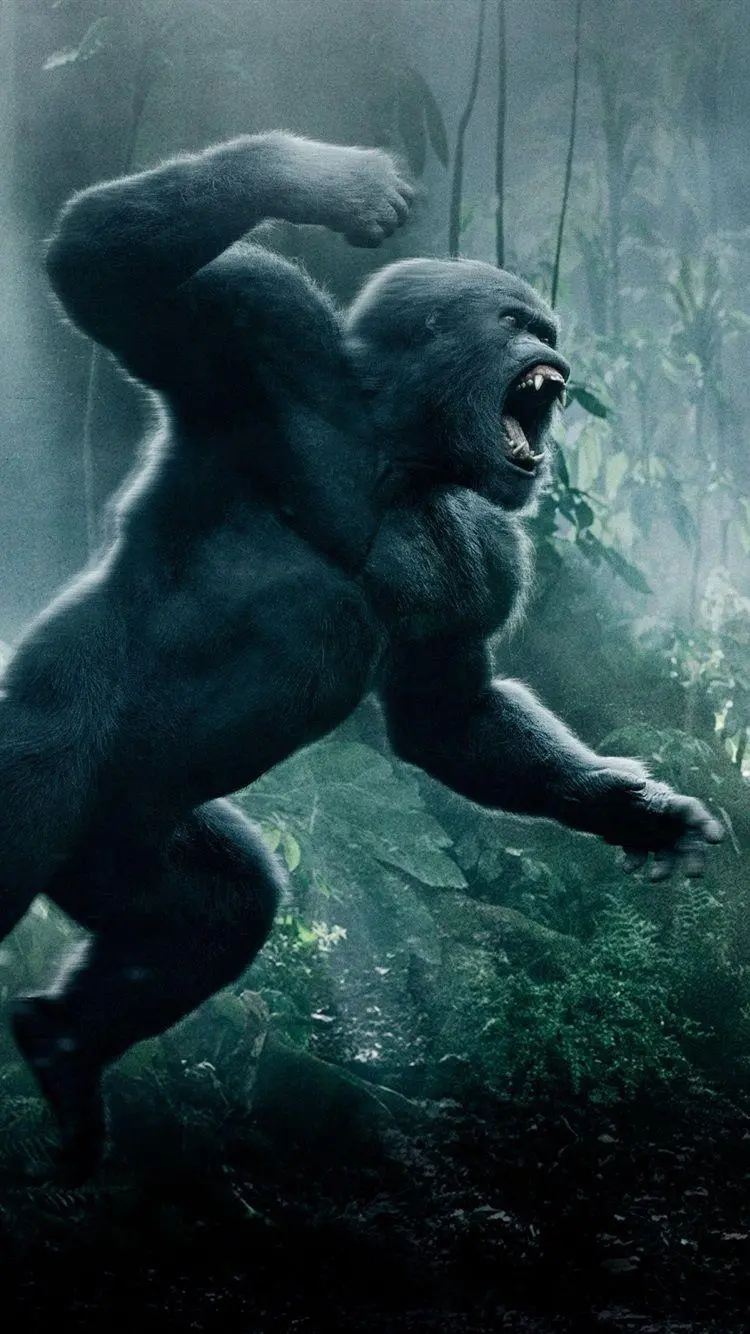 Image of an angry gorilla fighting