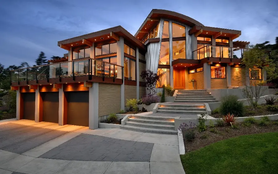 Photo of glass house facade