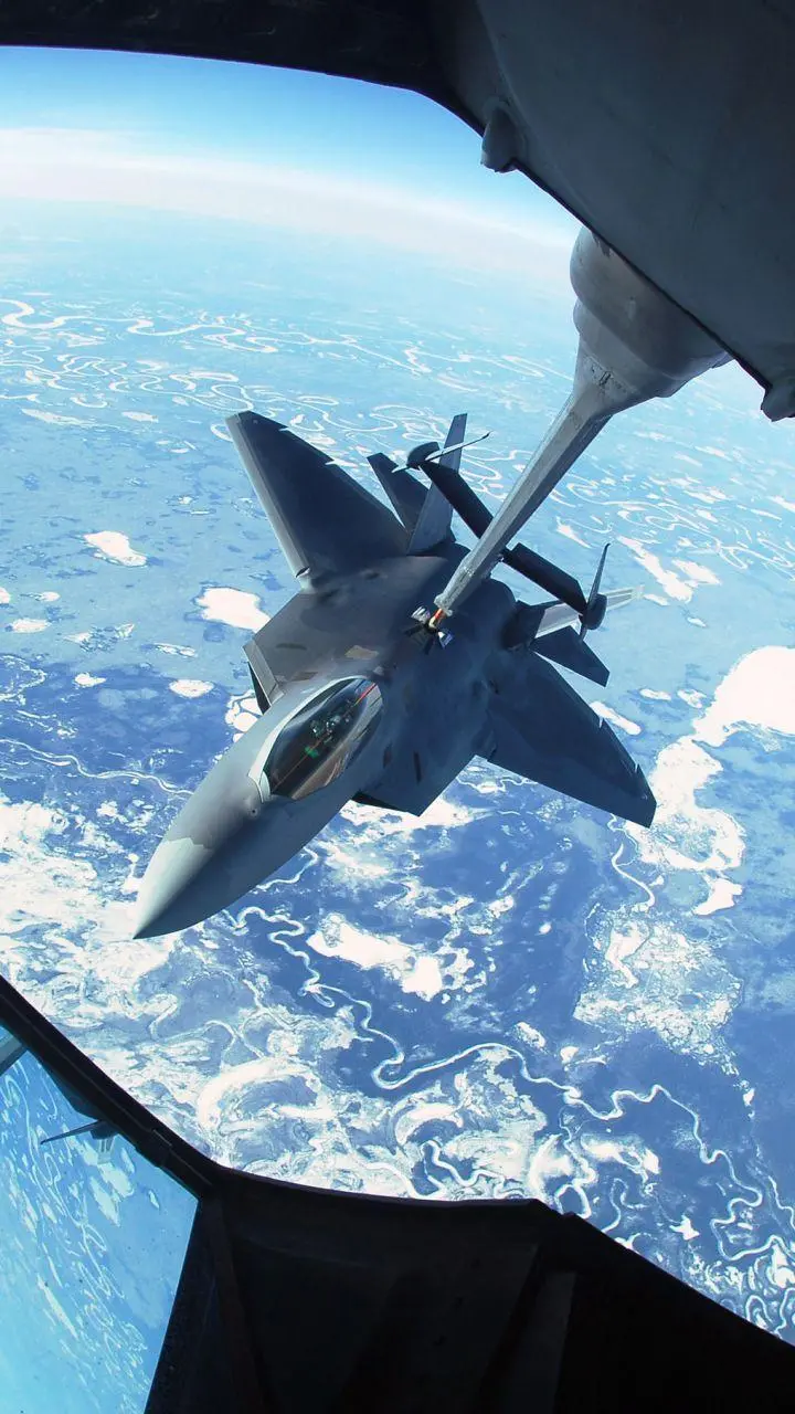 Fighter Jet Wallpaper in the Sky