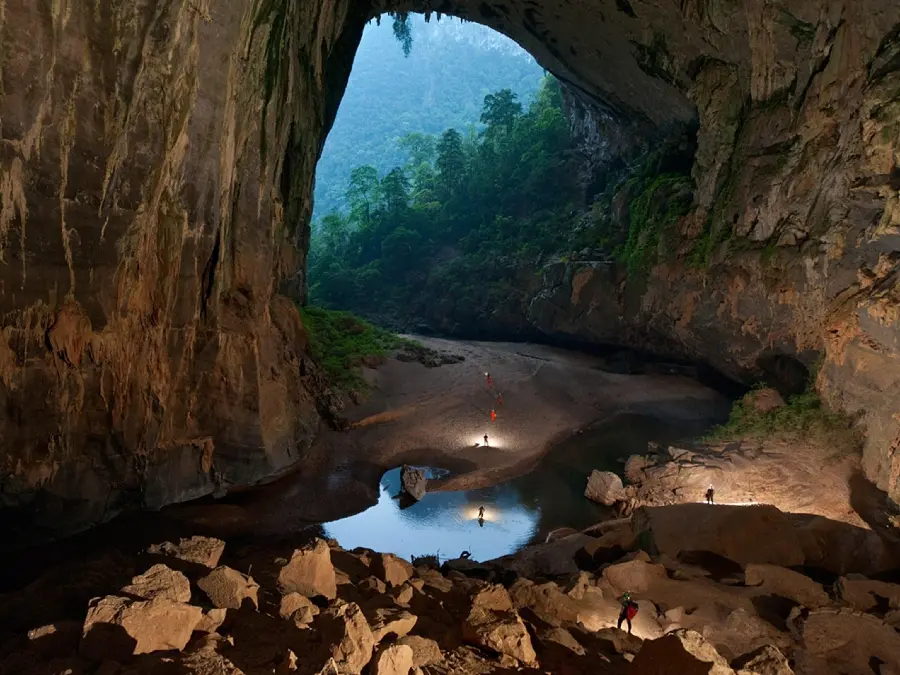 Wallpaper suitable for Windows laptop Cave Lake