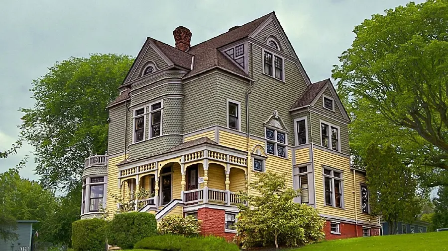 Image of a compact and detailed Victorian architecture building facade
