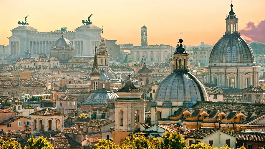 Download high quality photo of the Vatican dome and minaret