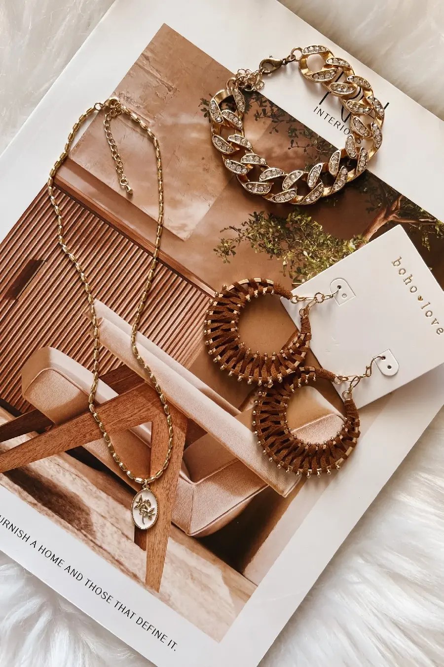 Types of special accessories for women