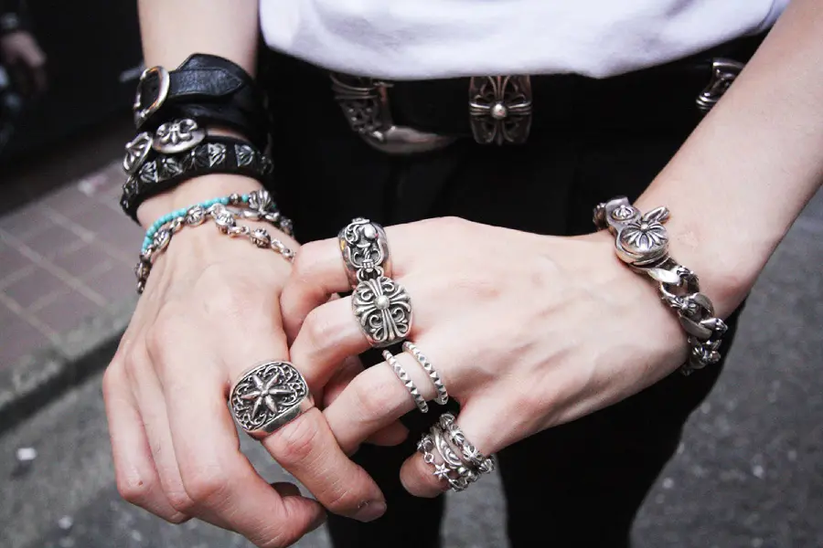 Photos of Rhinestones on Rings