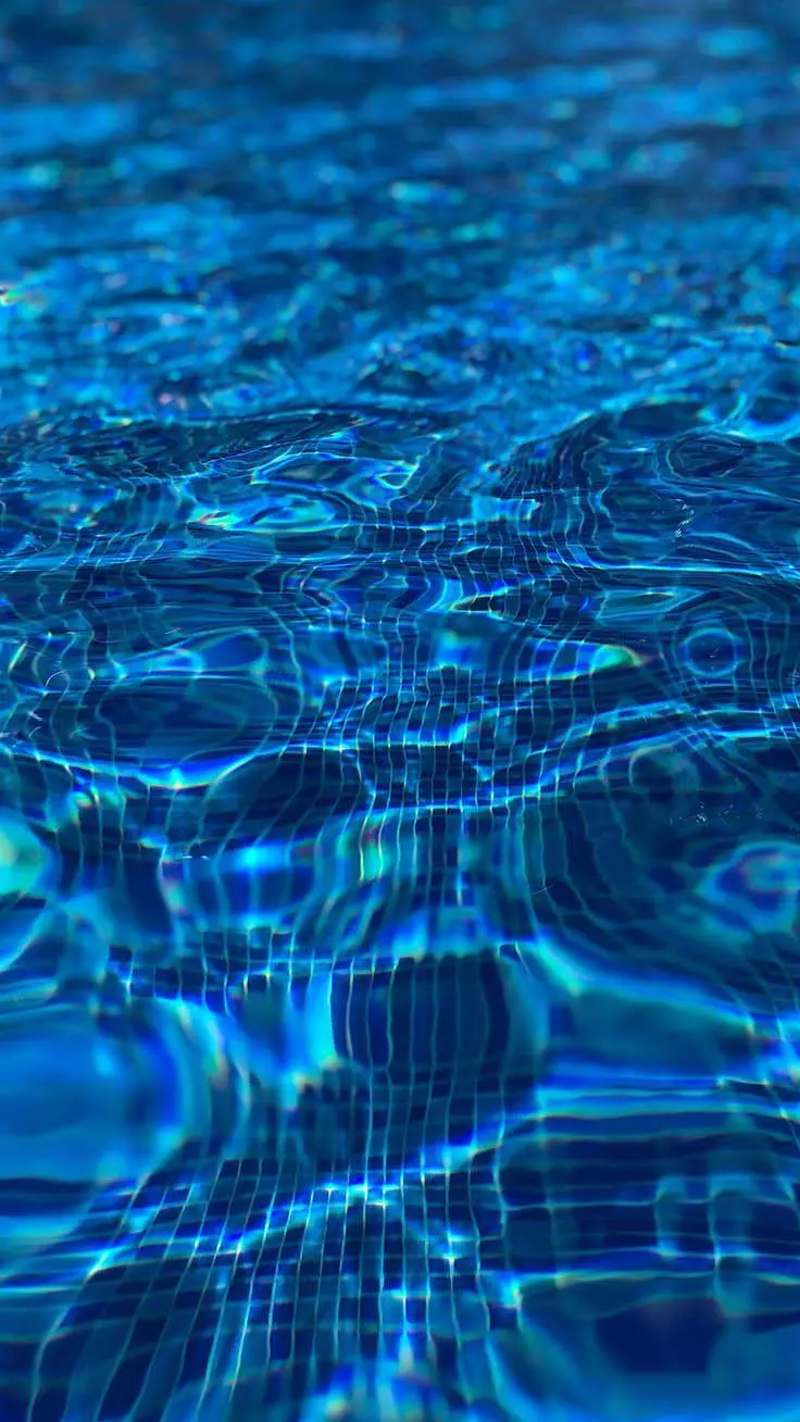 Light Reflection in Pool for iPhone Wallpaper