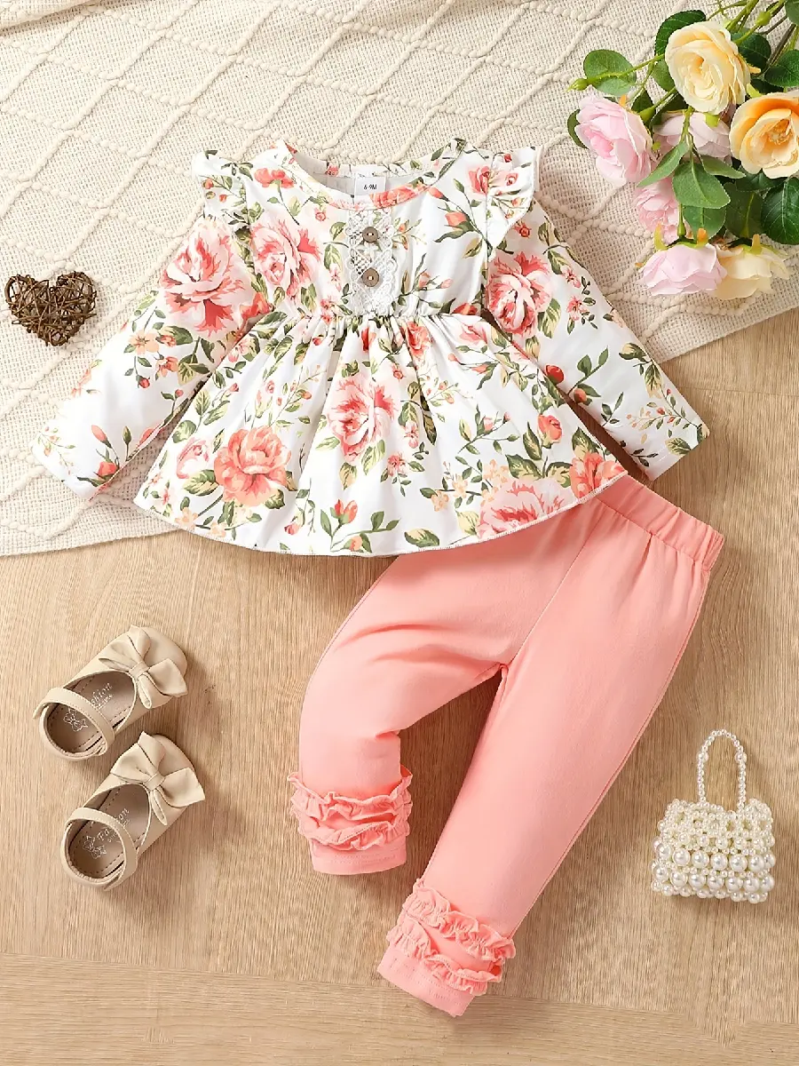 Girls' clothes wallpaper