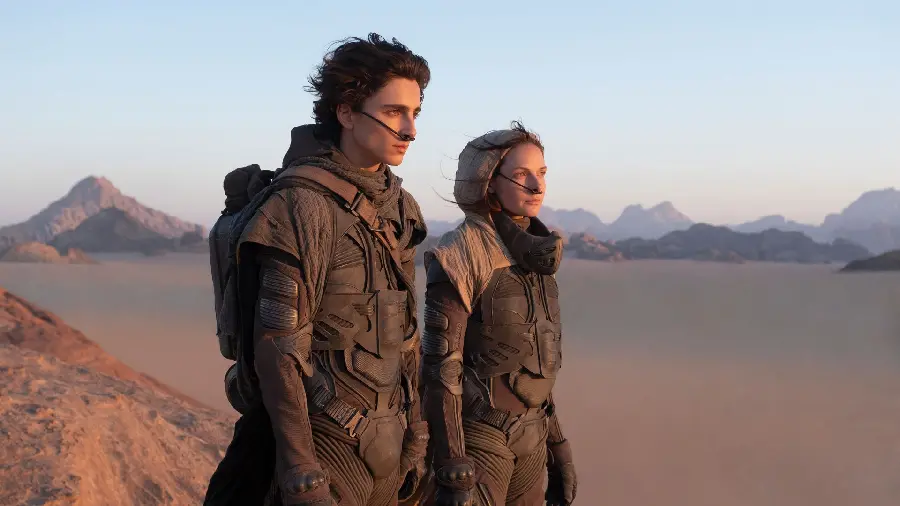 Picture of Timothée Chalamet next to the actress of the movie Dune Part 2