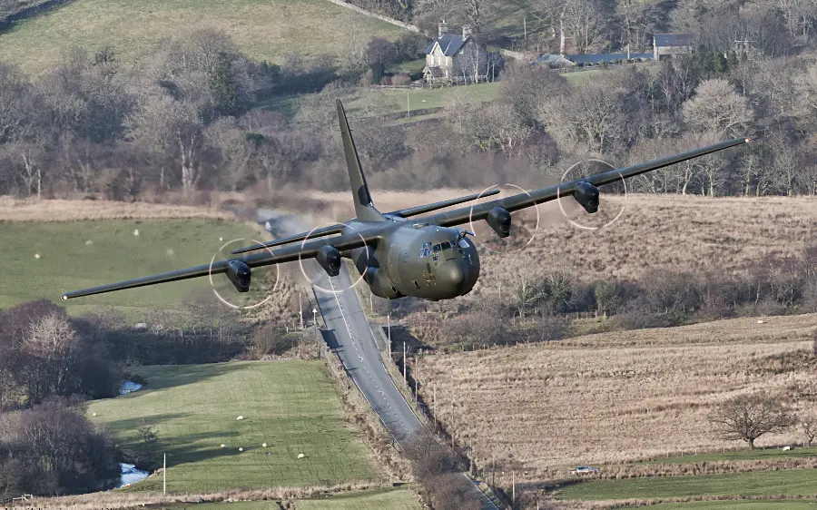 Unique Hercules C 130 background photo