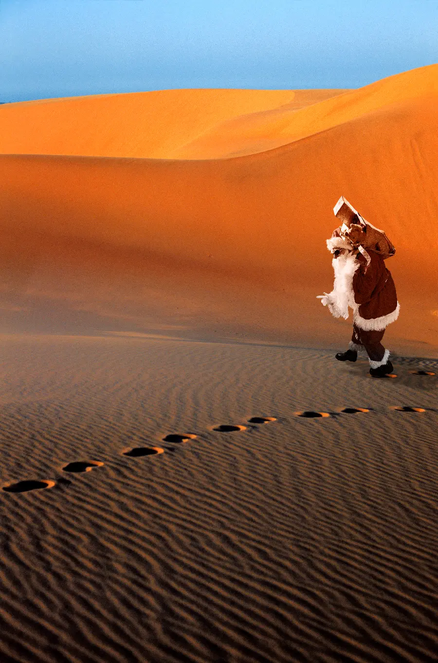 Santa Claus in the Desert and Desert
