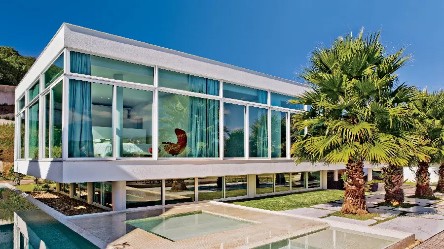 Image of residential house with large glass facade