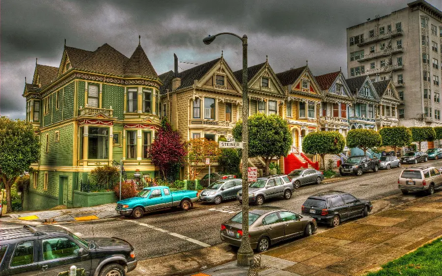Image of types of Victorian architecture entrances in old buildings