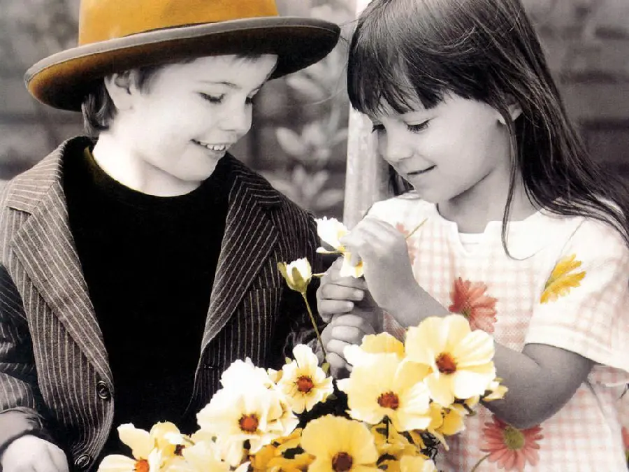 Download Cute Baby Couple Background Photo